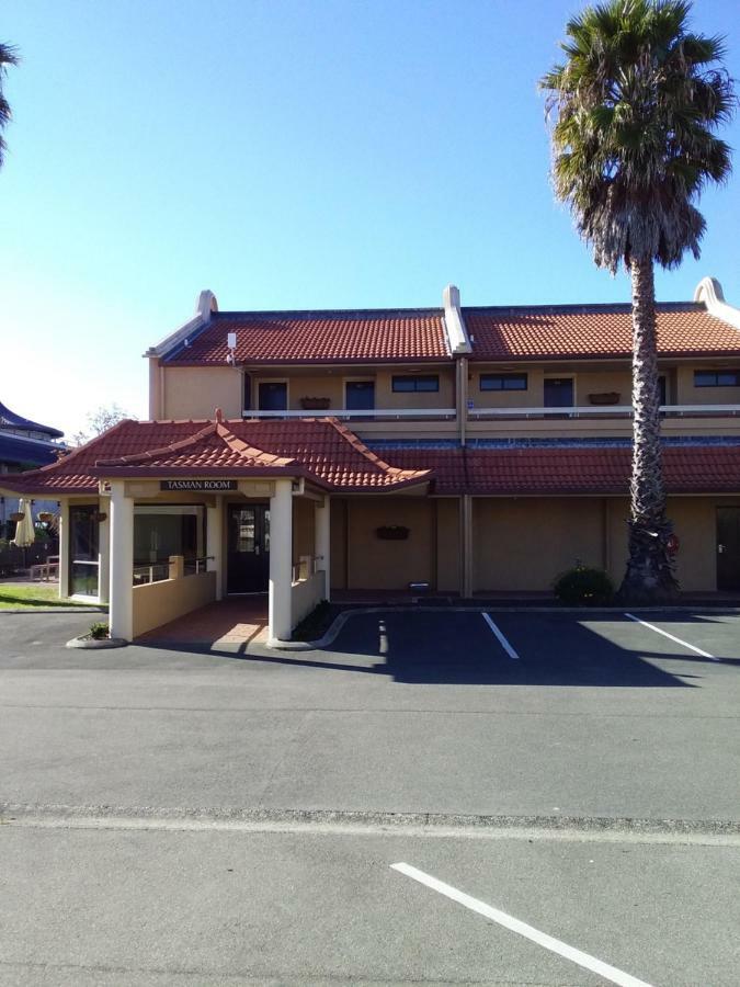 The Beachcomber Hotel Nelson Exteriér fotografie